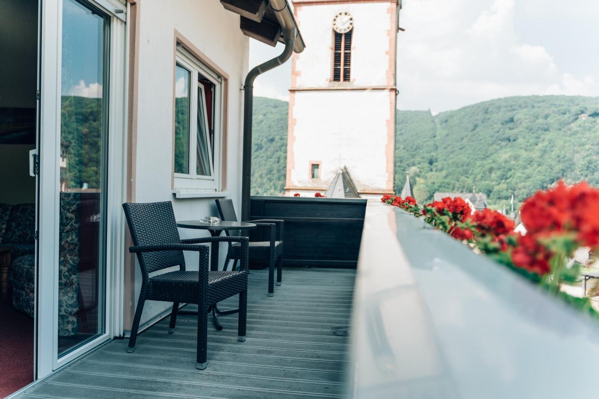 AKZENT Hotel Berg's Alte Bauernschänke- Wellness und Wein Rüdesheim am Rhein Exterior foto