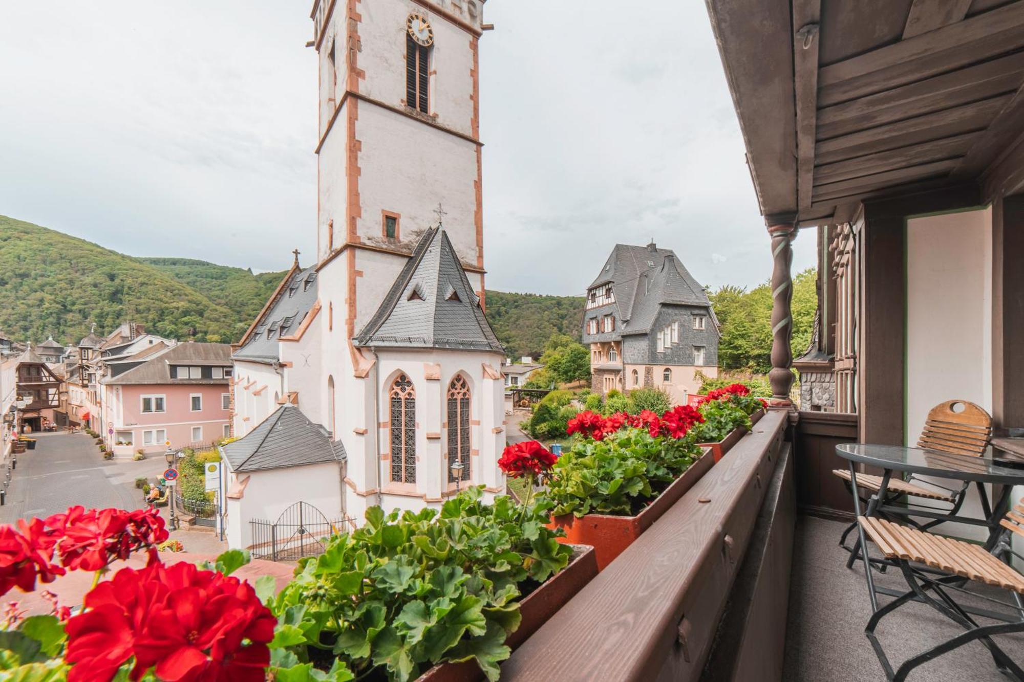 AKZENT Hotel Berg's Alte Bauernschänke- Wellness und Wein Rüdesheim am Rhein Exterior foto